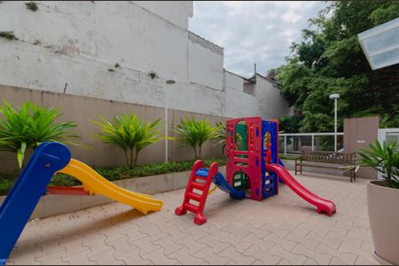 Apartamento à venda com 64m², 2 quartos e 2 vagasÁrea comum - Playground