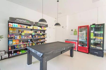 Apartamento à venda com 64m², 2 quartos e 2 vagasÁrea comum - Mercado