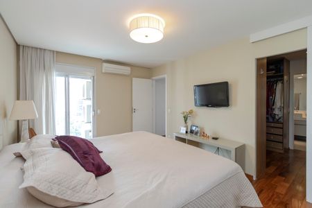 Apartamento à venda com 198m², 3 quartos e 3 vagasSuíte 1