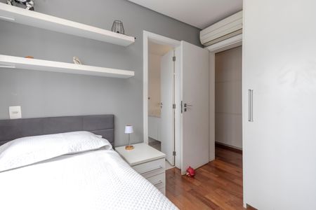 Apartamento à venda com 198m², 3 quartos e 3 vagasSuíte 2