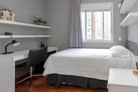 Apartamento à venda com 198m², 3 quartos e 3 vagasSuíte 2