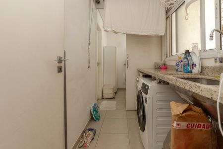 Apartamento à venda com 198m², 3 quartos e 3 vagasLavanderia