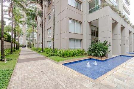 Apartamento à venda com 198m², 3 quartos e 3 vagasEntrada