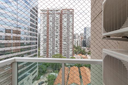 Apartamento à venda com 198m², 3 quartos e 3 vagasVaranda da Suíte 1