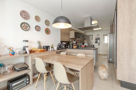 Apartamento à venda com 198m², 3 quartos e 3 vagasCopa