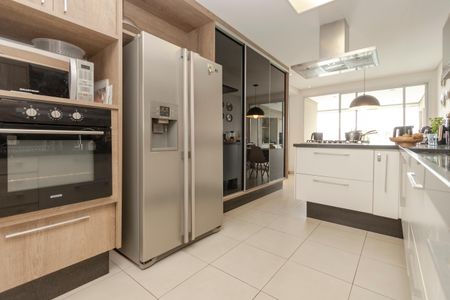 Apartamento à venda com 198m², 3 quartos e 3 vagasCozinha