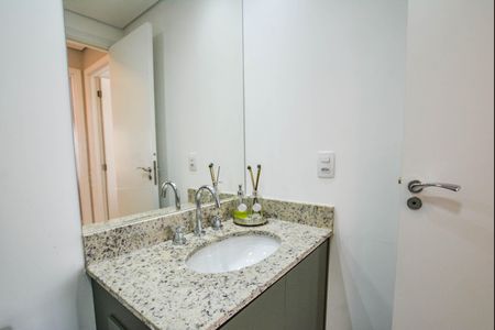 Apartamento à venda com 76m², 3 quartos e 2 vagasBanheiro Social
