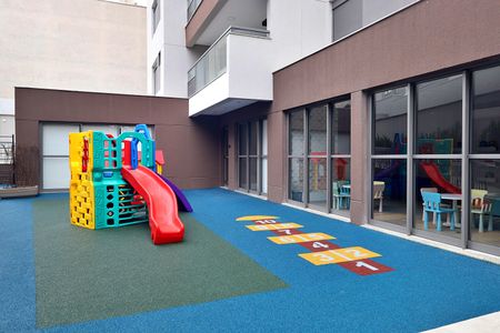 Apartamento à venda com 76m², 3 quartos e 2 vagasÁrea comum - Playground