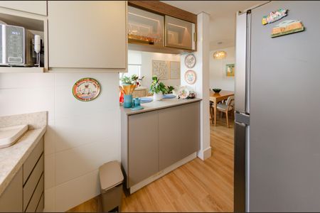 Apartamento à venda com 64m², 2 quartos e 2 vagasCozinha