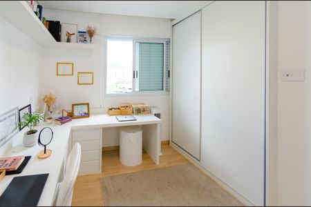 Apartamento à venda com 64m², 2 quartos e 2 vagasSuíte 1