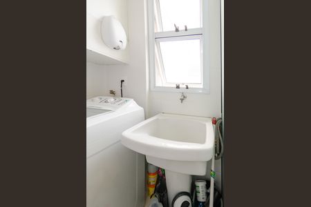 Apartamento à venda com 64m², 2 quartos e 2 vagasÁrea de serviço