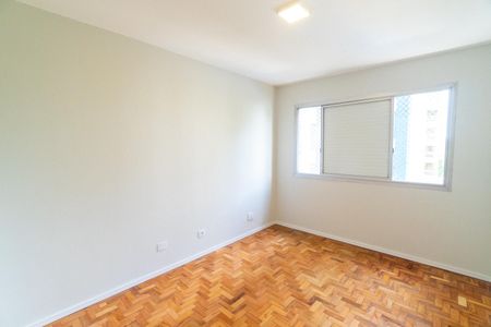 Apartamento à venda com 76m², 2 quartos e 1 vagaQuarto 2