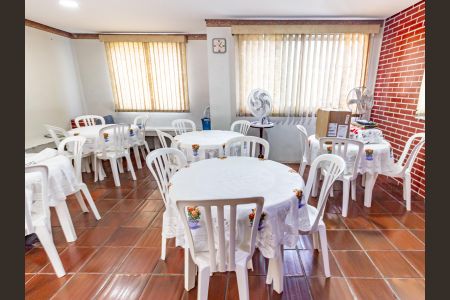 Apartamento à venda com 43m², 1 quarto e 1 vaga Apartamento à venda com 43m², 1 quarto e 1 vagaÁrea comum - Salão de festas