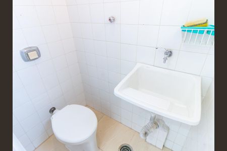 Apartamento à venda com 43m², 1 quarto e 1 vaga Apartamento à venda com 43m², 1 quarto e 1 vagaBanheiro de serviço