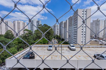 Vista sala de apartamento para alugar com 2 quartos, 43m² em Jardim Iris, São Paulo