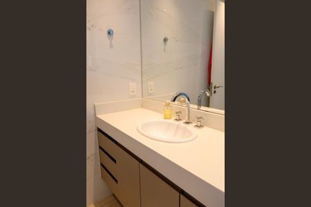 Apartamento à venda com 113m², 3 quartos e 3 vagas Apartamento à venda com 113m², 3 quartos e 3 vagasBanheiro da Suíte 3