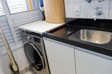 Apartamento à venda com 113m², 3 quartos e 3 vagas Apartamento à venda com 113m², 3 quartos e 3 vagasLavanderia