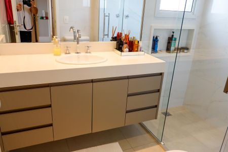 Apartamento à venda com 113m², 3 quartos e 3 vagas Apartamento à venda com 113m², 3 quartos e 3 vagasBanheiro da Suíte 3