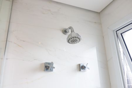 Apartamento à venda com 113m², 3 quartos e 3 vagas Apartamento à venda com 113m², 3 quartos e 3 vagasBanheiro da Suíte 2