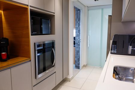 Apartamento à venda com 113m², 3 quartos e 3 vagas Apartamento à venda com 113m², 3 quartos e 3 vagasCozinha