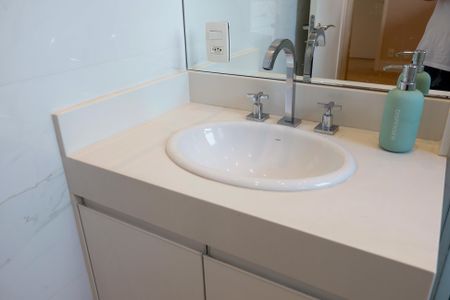 Apartamento à venda com 113m², 3 quartos e 3 vagas Apartamento à venda com 113m², 3 quartos e 3 vagasBanheiro da Suíte 2