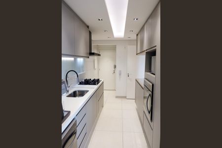 Apartamento à venda com 113m², 3 quartos e 3 vagas Apartamento à venda com 113m², 3 quartos e 3 vagasCozinha