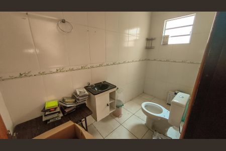 Casa para alugar com 100m², 2 quartos e 1 vagaBanheiro de serviço
