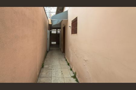 Casa para alugar com 100m², 2 quartos e 1 vagaCorredor