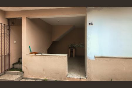 Casa para alugar com 100m², 2 quartos e 1 vagaÁrea de Serviço