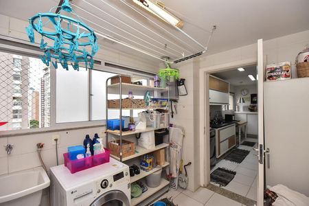 Apartamento para alugar com 170m², 4 quartos e 3 vagasÁrea de Serviço 