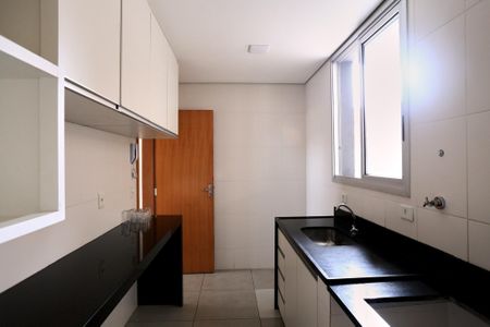 Apartamento para alugar com 220m², 3 quartos e 3 vagasCozinha