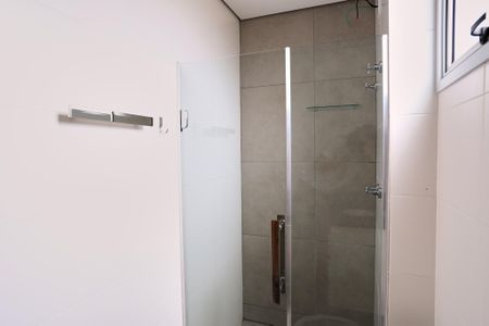 Apartamento para alugar com 220m², 3 quartos e 3 vagasBanheiro