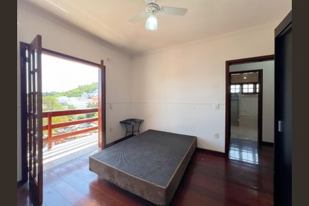Casa de condomínio à venda com 448m², 3 quartos e 6 vagasSuíte 2