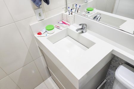 Apartamento à venda com 59m², 2 quartos e 1 vagaBanheiro 