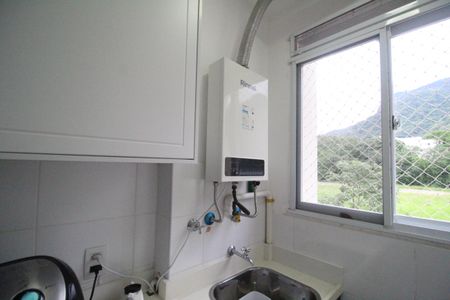 Apartamento à venda com 67m², 3 quartos e 1 vagaÁrea de serviço