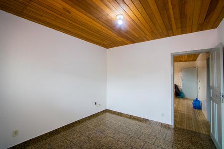 Casa à venda com 70m², 2 quartos e 2 vagasSala