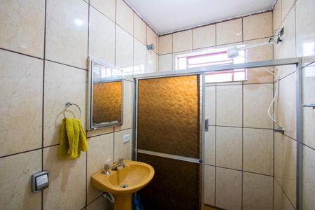 Casa à venda com 70m², 2 quartos e 2 vagasBanheiro