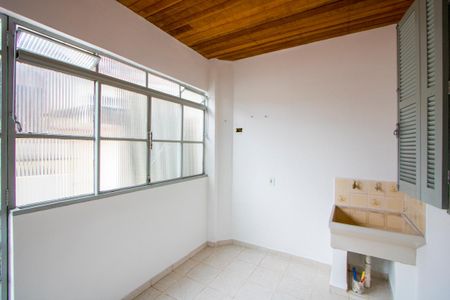 Casa à venda com 70m², 2 quartos e 2 vagasÁrea de serviço