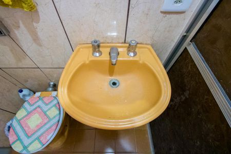 Casa à venda com 70m², 2 quartos e 2 vagasBanheiro