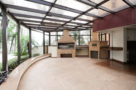 Apartamento à venda com 290m², 4 quartos e 4 vagasChurrasqueira