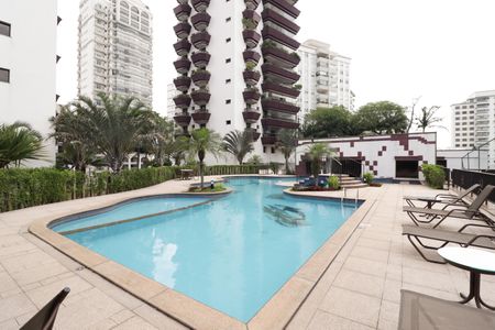 Apartamento à venda com 290m², 4 quartos e 4 vagasPiscina