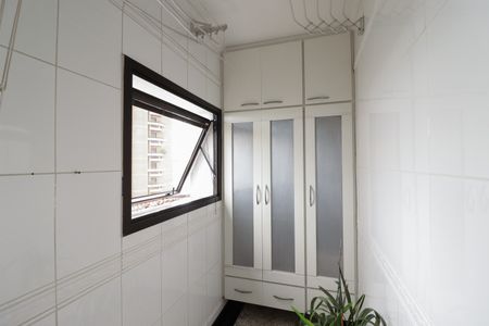 Apartamento à venda com 290m², 4 quartos e 4 vagasÁrea de Serviço e Banheiro de Serviço