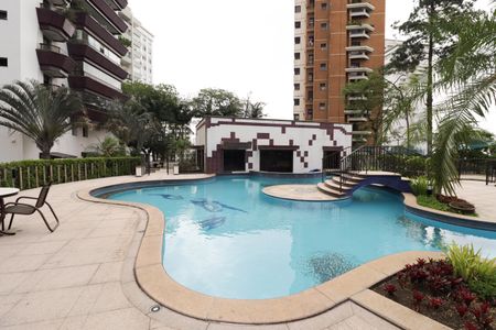 Apartamento à venda com 290m², 4 quartos e 4 vagasPiscina