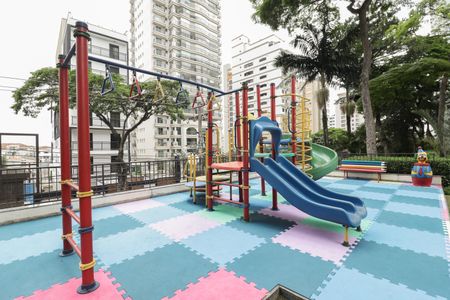 Apartamento à venda com 290m², 4 quartos e 4 vagasPlayground