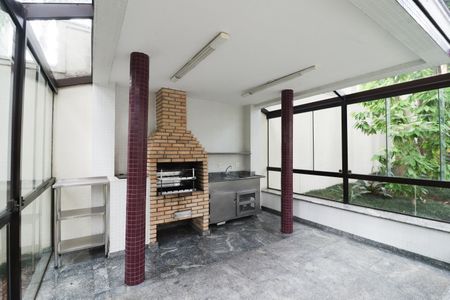 Apartamento à venda com 290m², 4 quartos e 4 vagasChurrasqueira