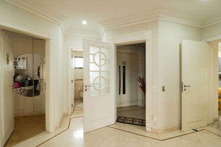 Apartamento à venda com 290m², 4 quartos e 4 vagasSala