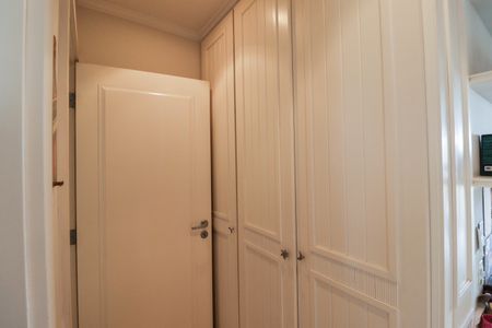 Apartamento à venda com 290m², 4 quartos e 4 vagasSuíte 2