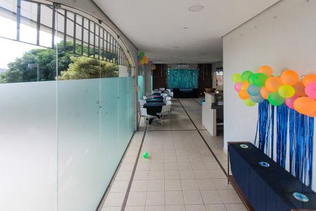 Apartamento à venda com 104m², 3 quartos e 2 vagas Apartamento à venda com 104m², 3 quartos e 2 vagasÁrea comum - Salão de festas