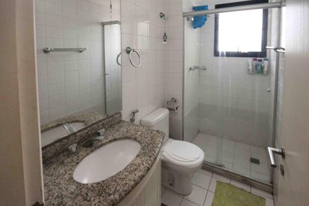 Apartamento à venda com 104m², 3 quartos e 2 vagas Apartamento à venda com 104m², 3 quartos e 2 vagasBanheiro da Social