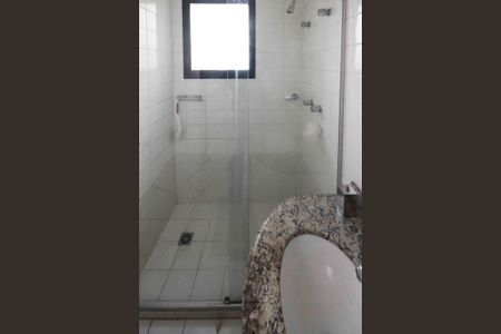 Apartamento à venda com 104m², 3 quartos e 2 vagas Apartamento à venda com 104m², 3 quartos e 2 vagasBanheiro da Suite